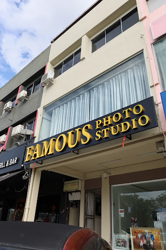 FAMOUS PHOTO STUDIO
