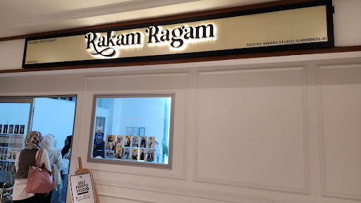 Rakam Ragam Self Photo Studio