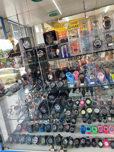 Kedai Gambar Dan Membaiki Jam Hiew