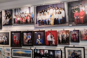 Naga Emas Pusat Foto Berwarna 金龍照相馆