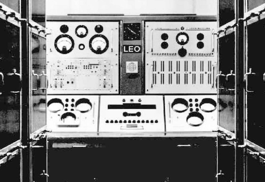 leo computer technology