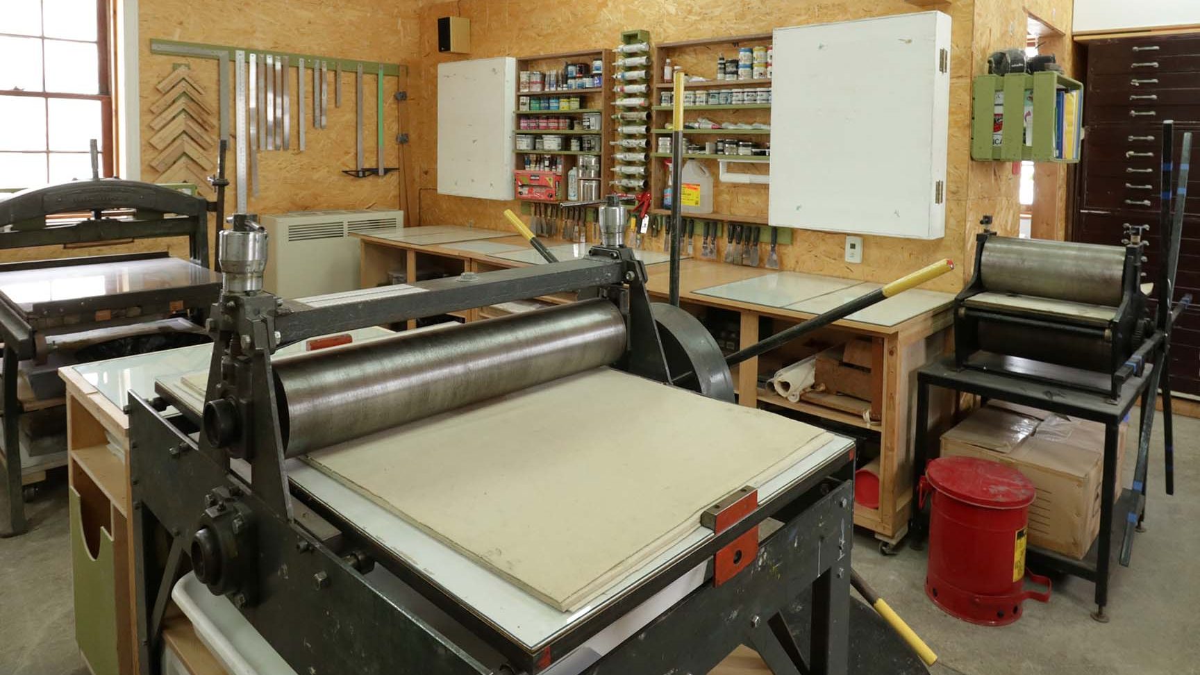 Puthope Art Printing studio 1 puthope art printing studio